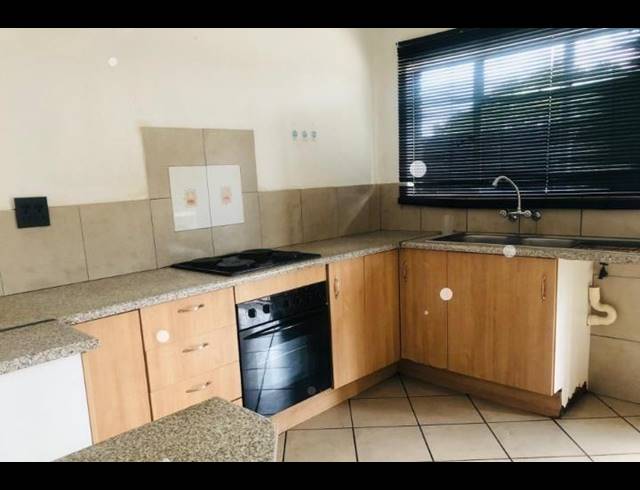 2 BEDROOM APARTMENT FOR SALE IN CRUYWAGEN PARK